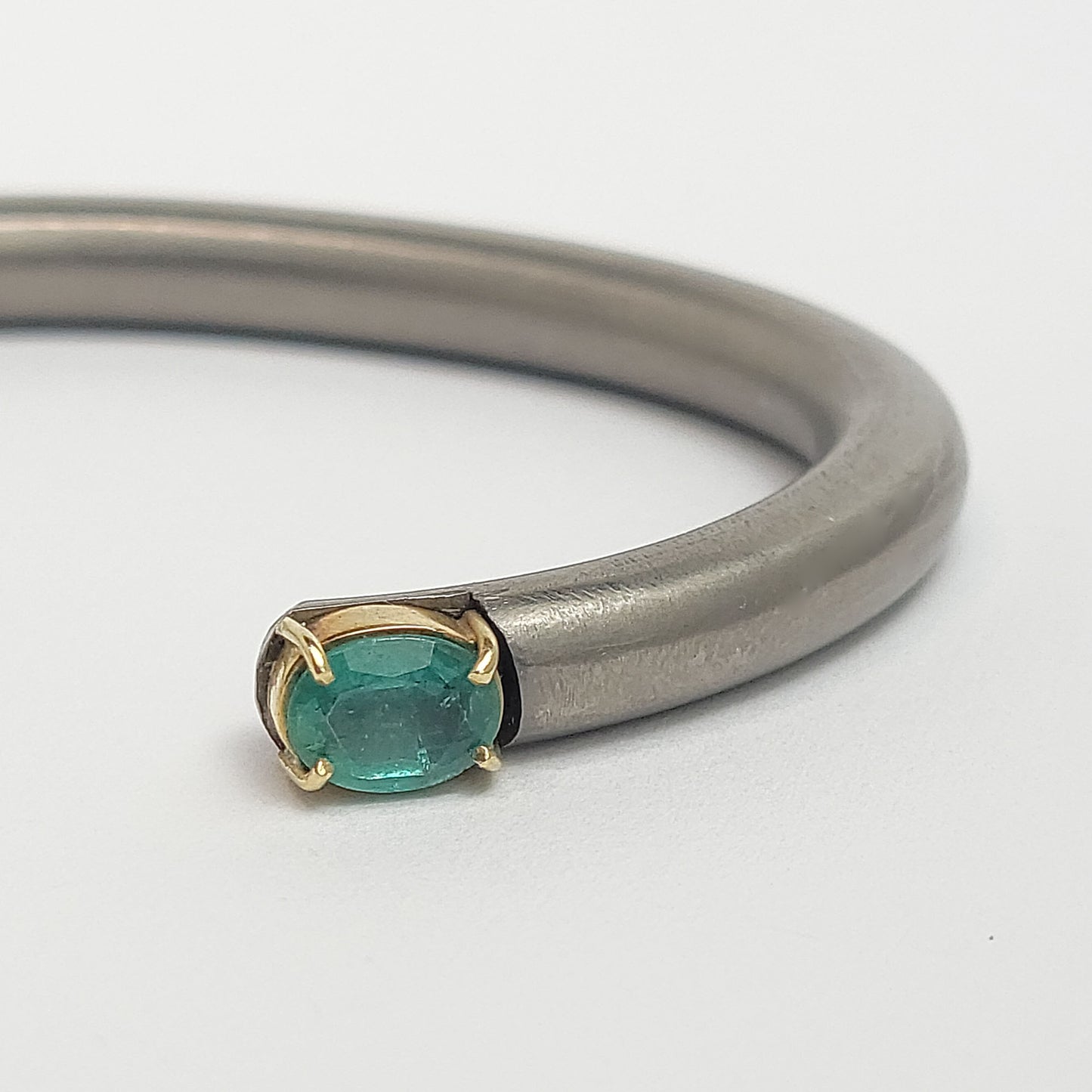 Titanium Bracelet - Emeralds