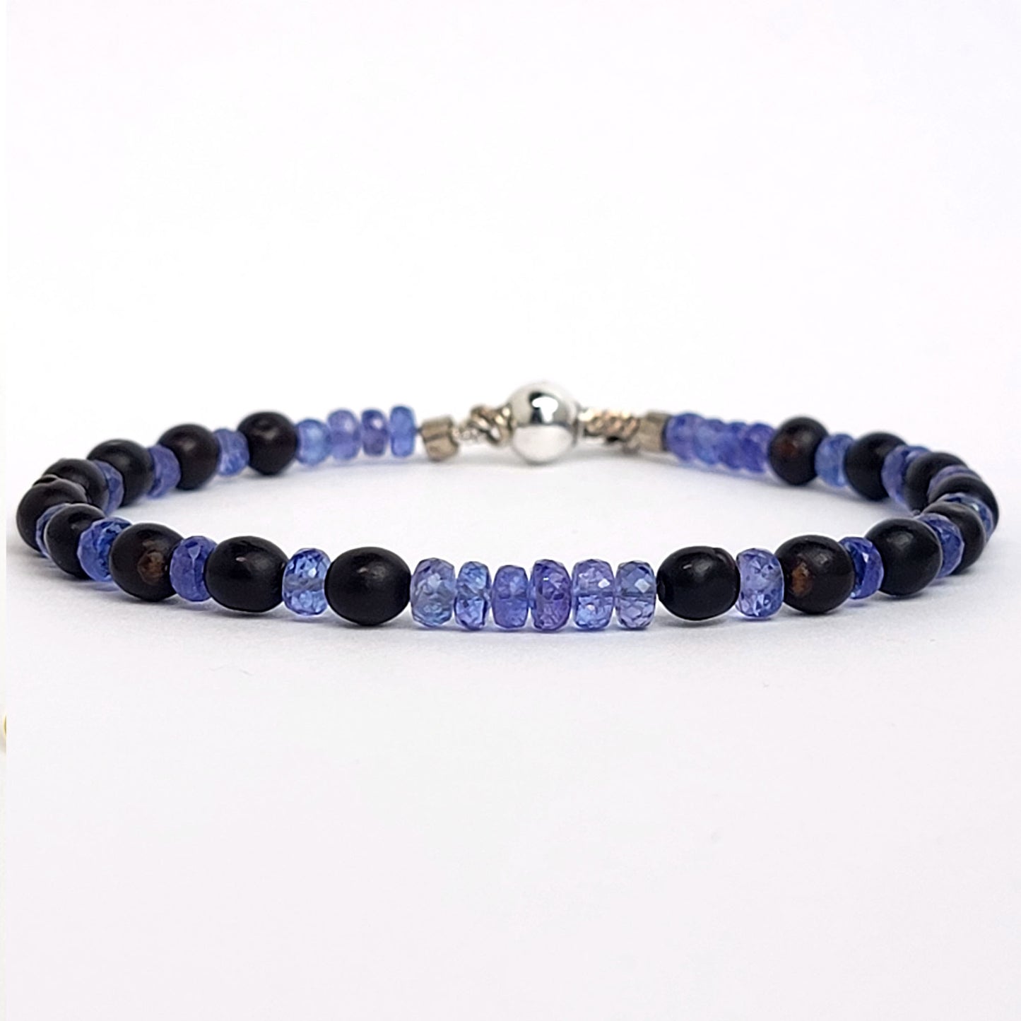 Bracelet Tanzanite and Lily Seed