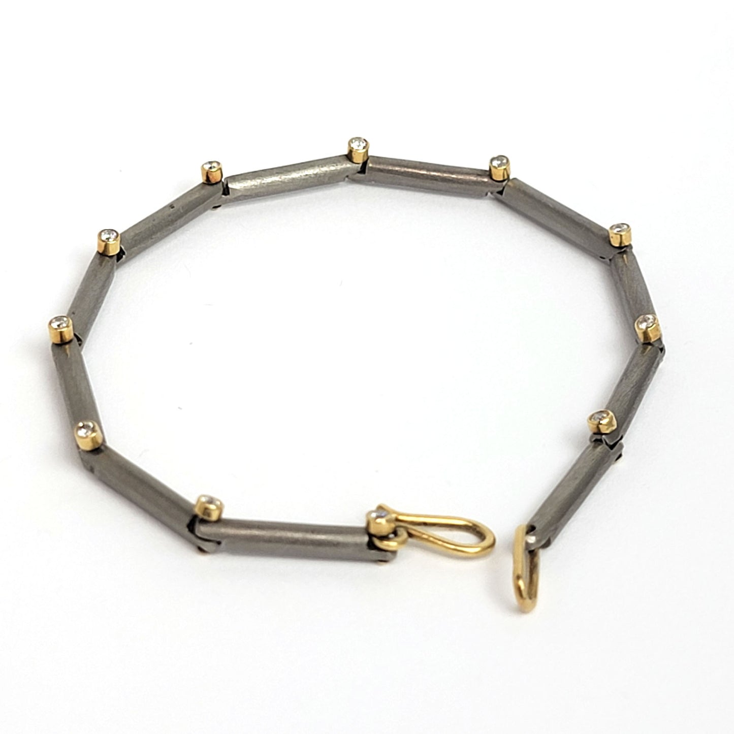 Titanium Bracelet Chain - Diamonds