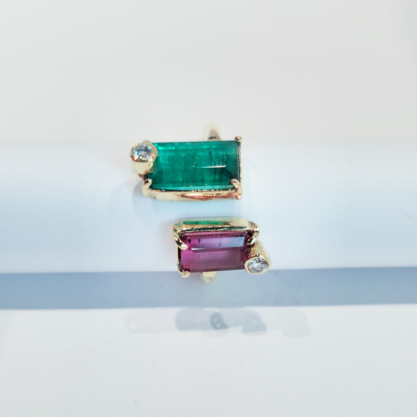 Emerald - Pink Tourmaline - Diamond - 18k Yellow Gold Ring